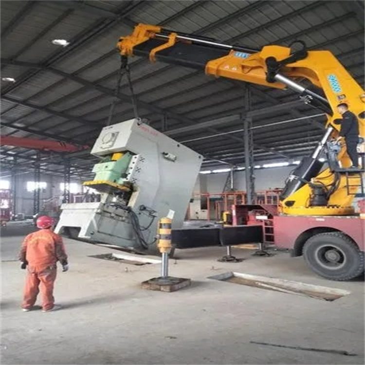 南京栖霞80吨折臂吊车出租附近电话