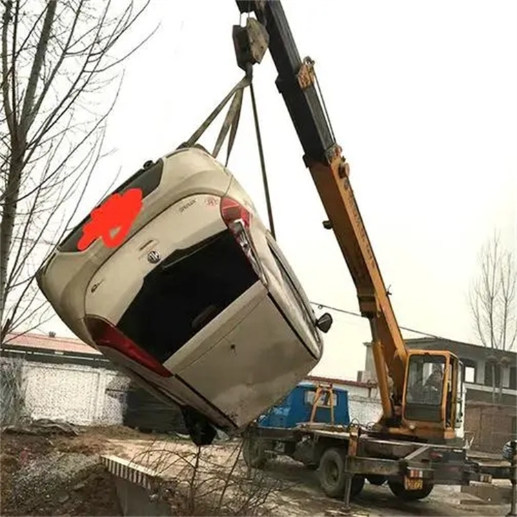 南京栖霞随时待命，吊车24小时道路救援服务全解析