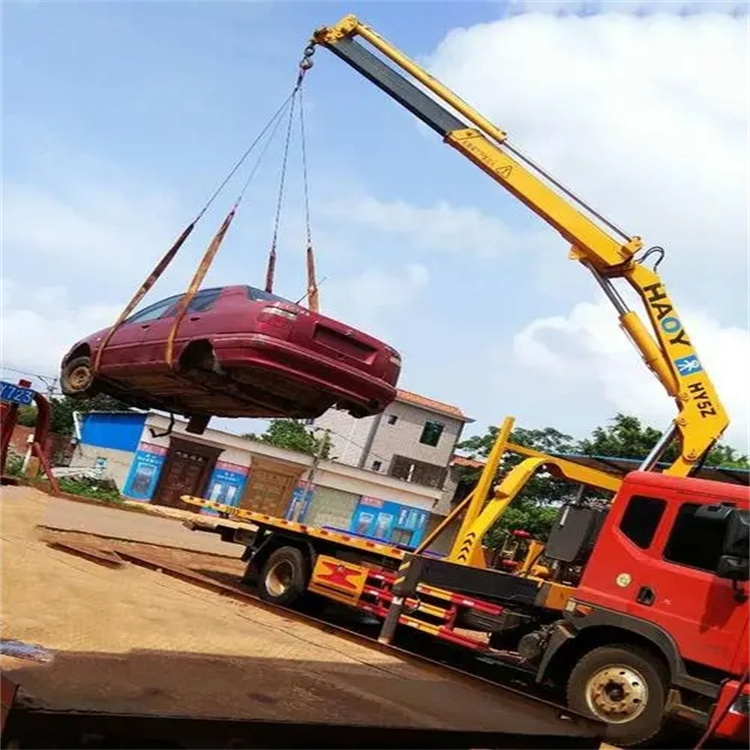 南京栖霞吊车吊汽车的正确方法